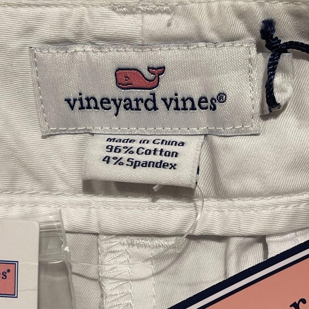 NWT Vineyard Vines Womens Shorts Dayboat Bermuda White 4 Flawed EX - Picture 3 of 7